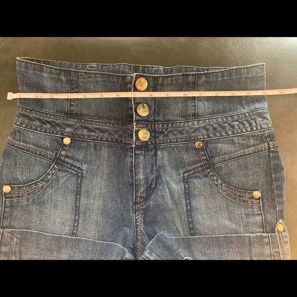 Guess high waisted denim shorts - Picture 6 of 7